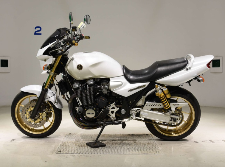 Мотоцикл Yamaha XJR1300 з пробігом 43474 km