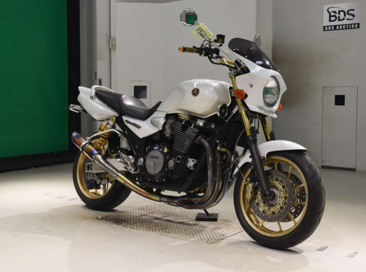 Мотоцикл Yamaha XJR1300 з пробігом 43474 km