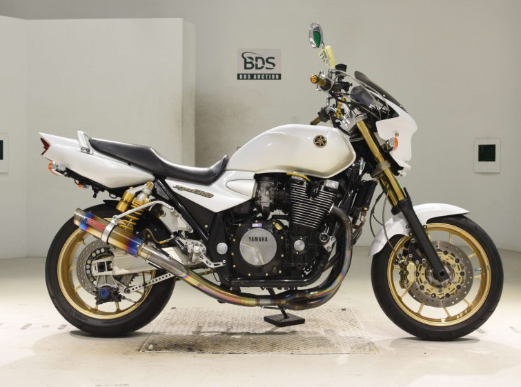 Мотоцикл Yamaha XJR1300 з пробігом 43474 km