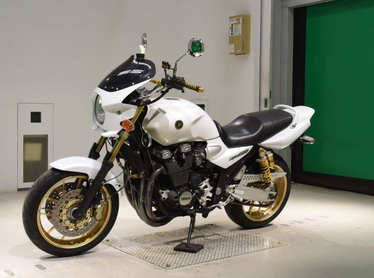 Мотоцикл Yamaha XJR1300 з пробігом 43474 km
