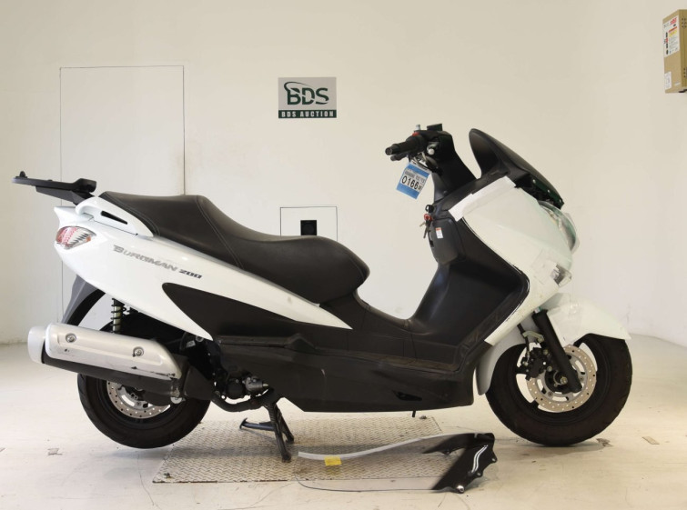 Мотоцикл Suzuki BURGMAN200 с пробегом 5509 km