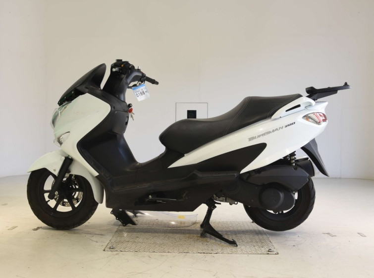 Мотоцикл Suzuki BURGMAN200 с пробегом 5509 km