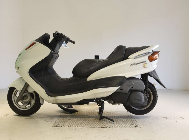 Мотоцикл Yamaha MAJESTY 250 с пробегом 5059 km