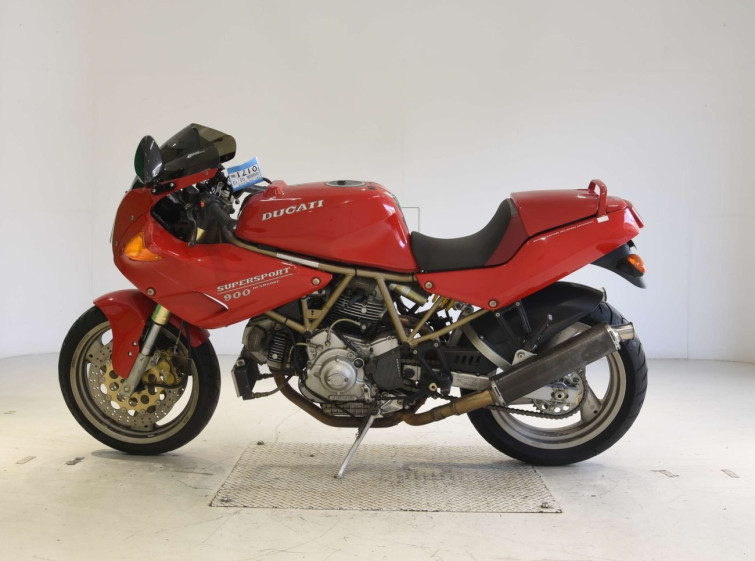 Мотоцикл Ducati 900SS з пробігом 26760 km