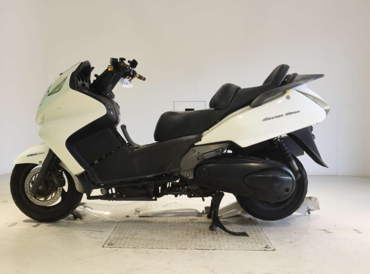 Мотоцикл Honda SILVERWING400