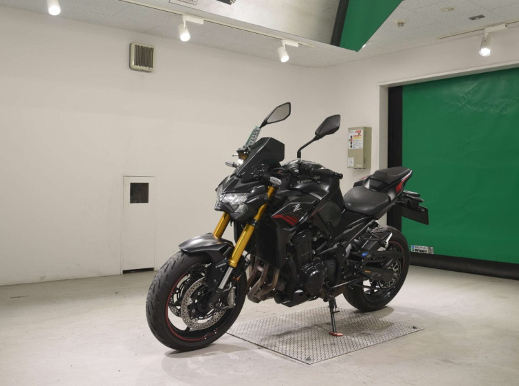 Мотоцикл Kawasaki Z900 з пробігом 16525 km