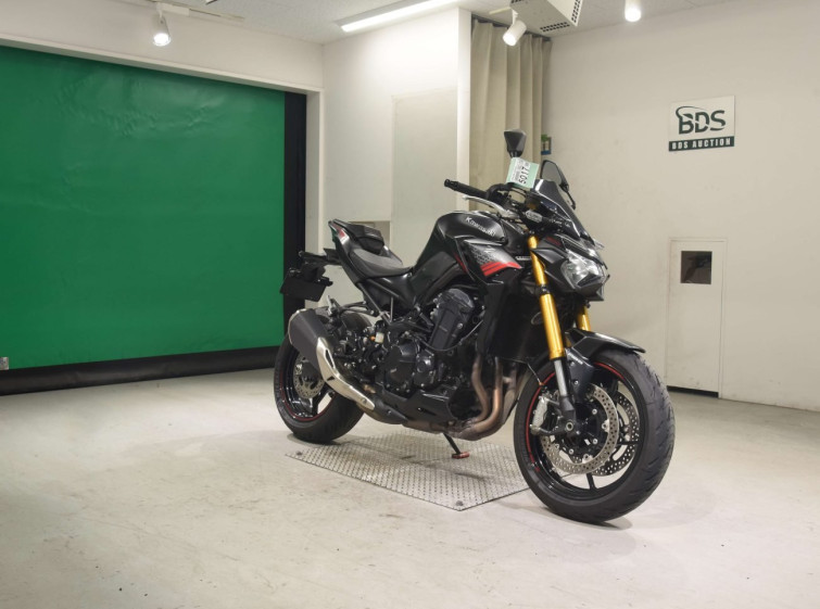 Мотоцикл Kawasaki Z900 з пробігом 16525 km