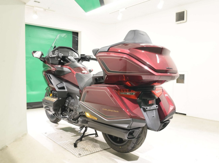 Мотоцикл Honda GL1800 TOUR D з пробігом 28 km