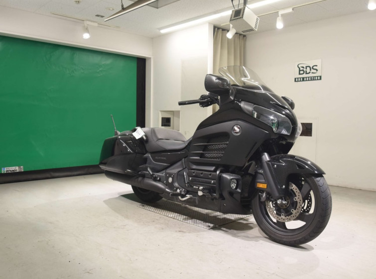 Мотоцикл Honda GL1800 F6B BAGGER з пробігом 13542 km