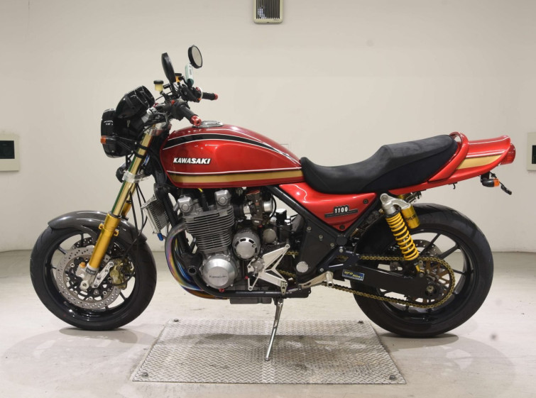 Мотоцикл Kawasaki ZEPHYR1100 з пробігом 30968 km