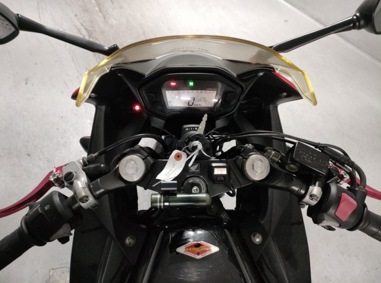 Мотоцикл Honda CBR400R с пробегом 32678 km