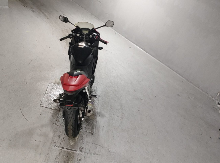 Мотоцикл Honda CBR400R с пробегом 32678 km