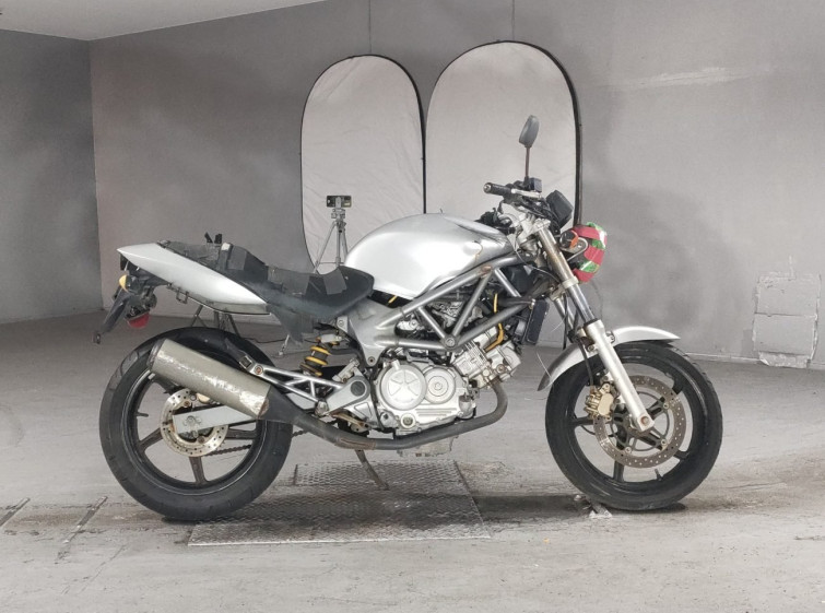 Мотоцикл Honda VTR250 с пробегом 51542 km