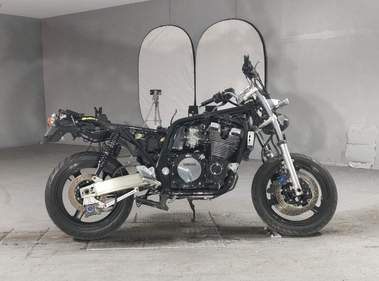 Мотоцикл Yamaha XJR1300