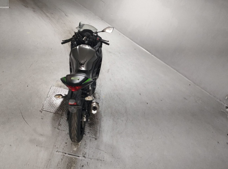 Мотоцикл Kawasaki NINJA250 с пробегом 5613 km