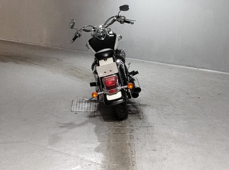 Мотоцикл Suzuki INTRUDER 400 CLASSIC с пробегом 32087 km