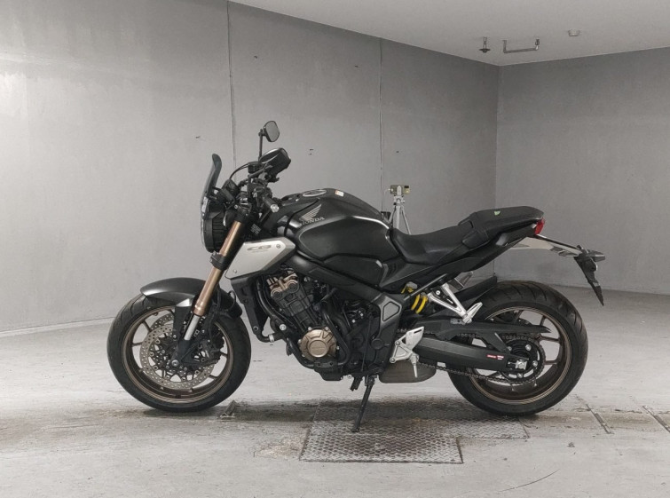 Мотоцикл Honda CB650R с пробегом 10680 km