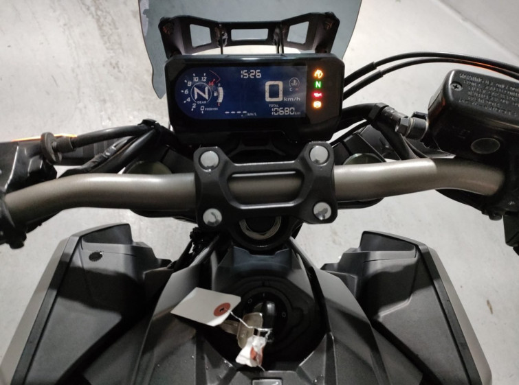 Мотоцикл Honda CB650R с пробегом 10680 km