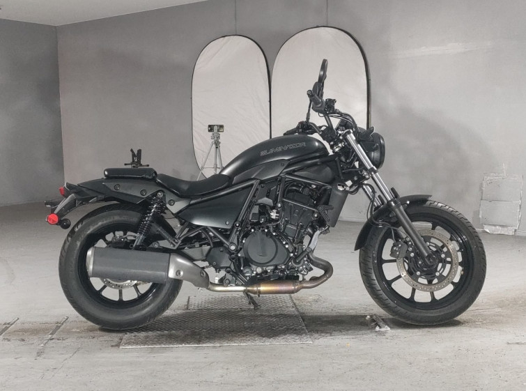 Мотоцикл Kawasaki ELIMINATOR 400 с пробегом 2359 km