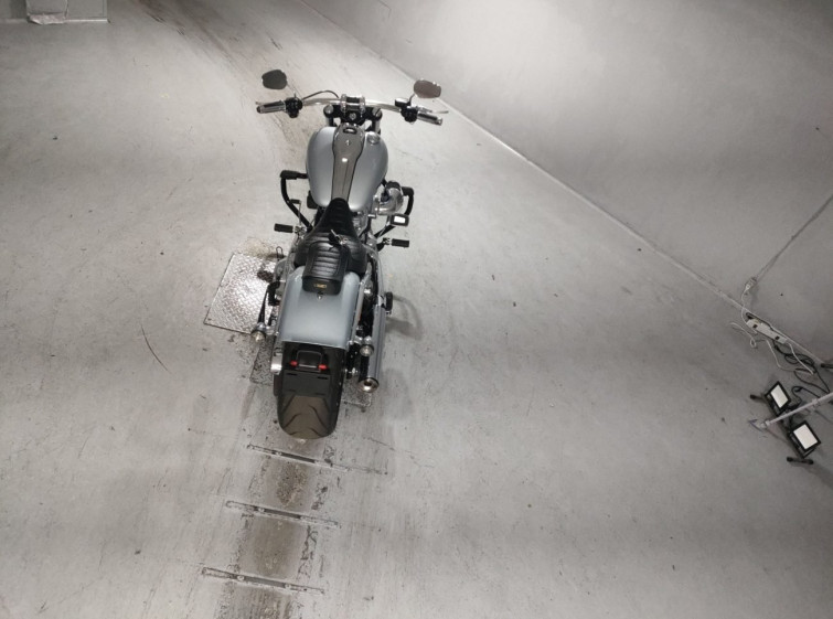 Мотоцикл HD FXBR1920 с пробегом 13997 km