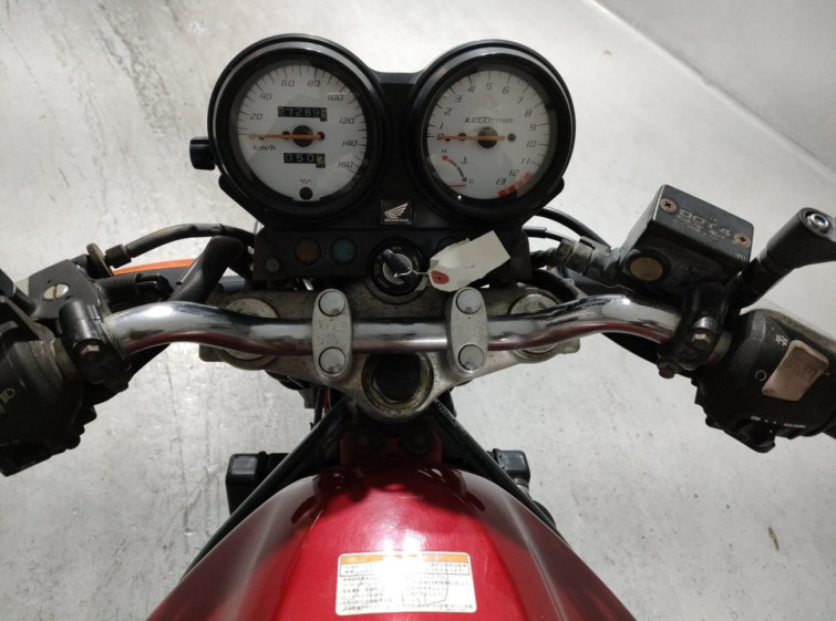 Мотоцикл Honda VTR250 з пробігом 27289 km