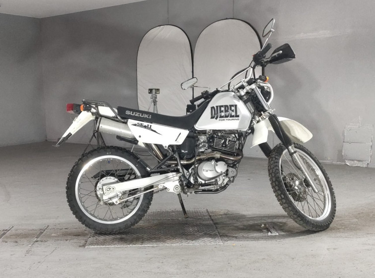 Мотоцикл Suzuki DJEBEL200 з пробігом 26293 km