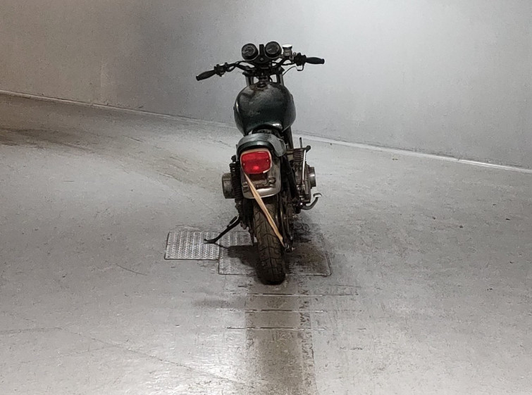 Мотоцикл Kawasaki Z1000 с пробегом 33122 m