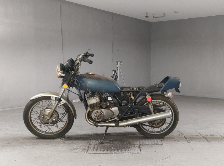 Мотоцикл Kawasaki 250SS с пробегом 4852 m