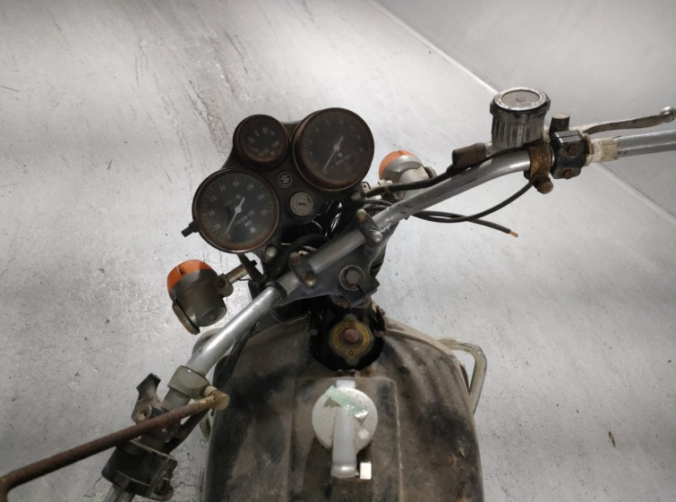 Мотоцикл Suzuki GT750 з пробігом 26957 m