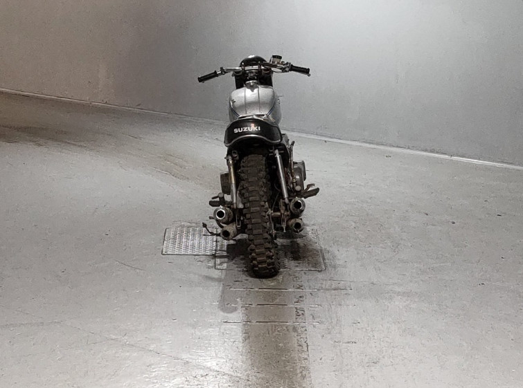 Мотоцикл Suzuki GT550