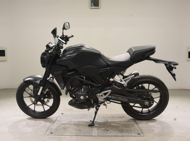 Мотоцикл Honda CB250RA с пробегом 11962 km