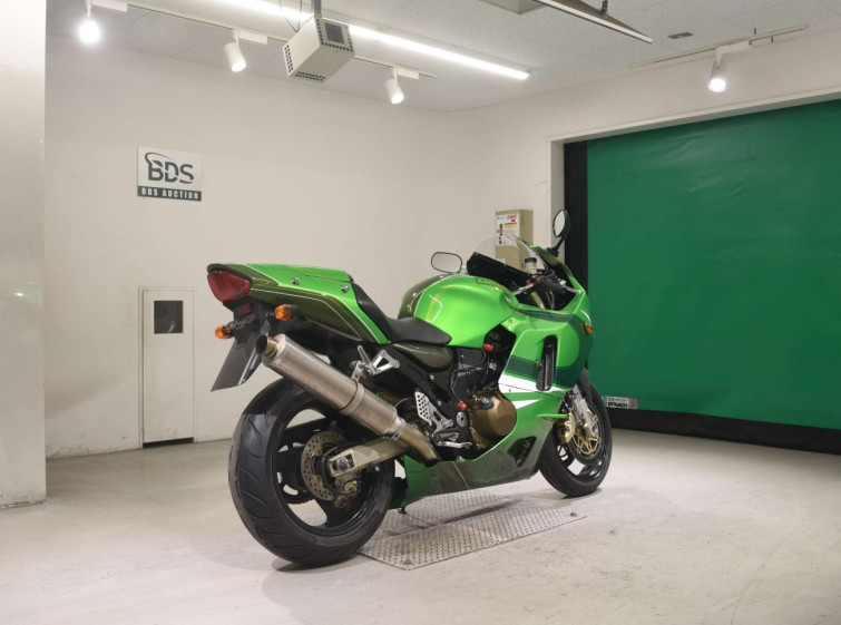 Мотоцикл Kawasaki NINJA ZX-12R с пробегом 494 m