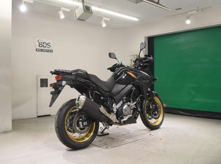 Мотоцикл Suzuki V-STROM DL650XTA з пробігом 472 km