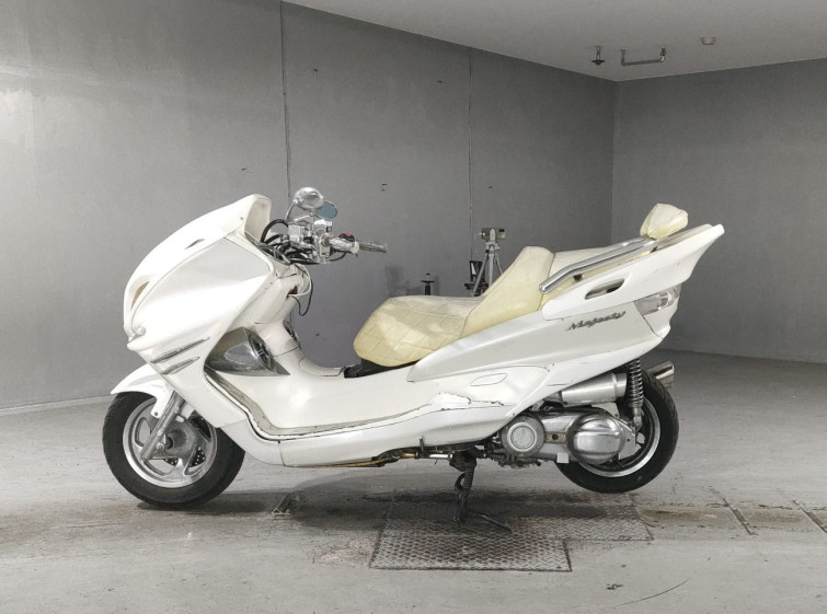 Мотоцикл Yamaha MAJESTY 250 с пробегом 50220 km