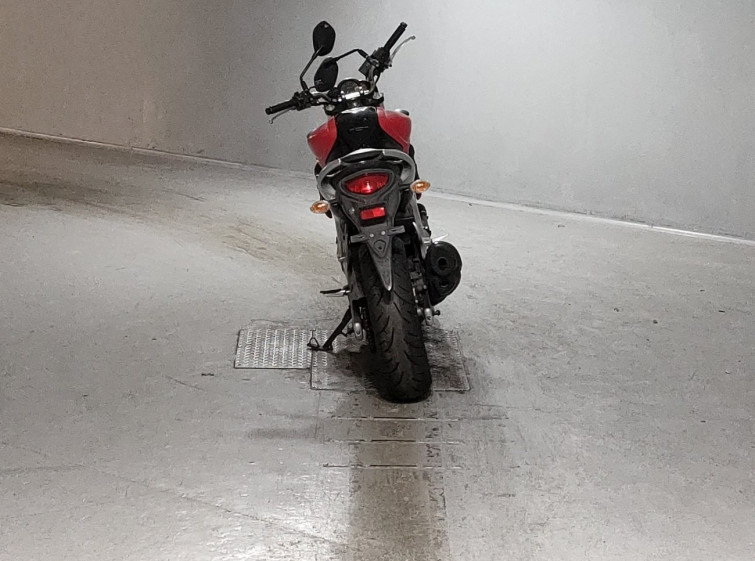 Мотоцикл Suzuki GLADIUS SFV400 с пробегом 40175 km