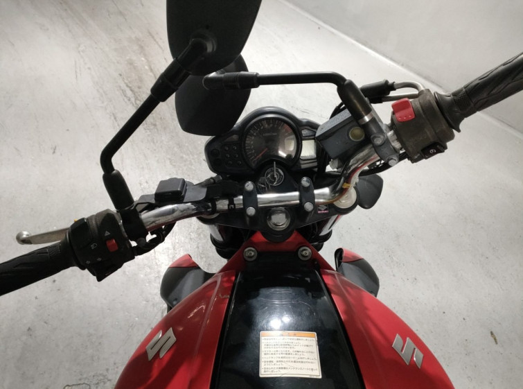 Мотоцикл Suzuki GLADIUS SFV400 с пробегом 40175 km