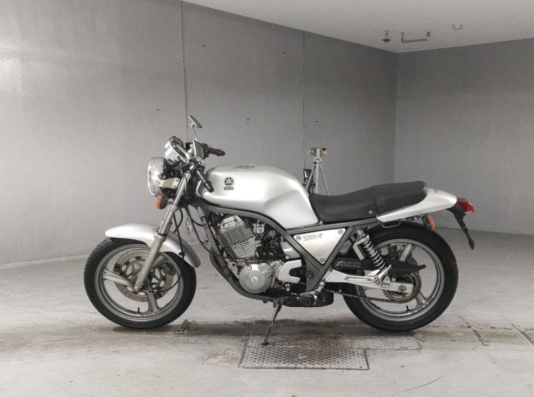 Мотоцикл Yamaha SRX400 з пробігом 28886 km