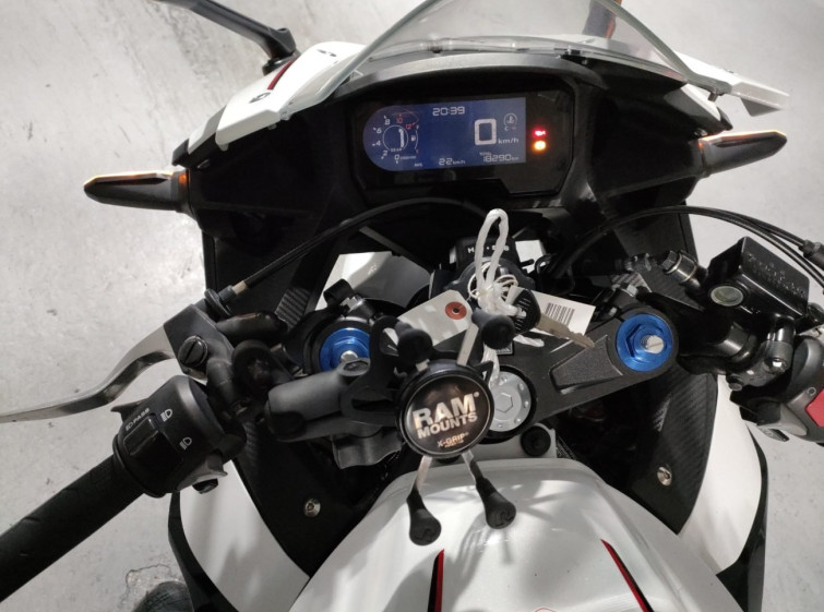 Мотоцикл Honda CBR400R з пробігом 18290 km