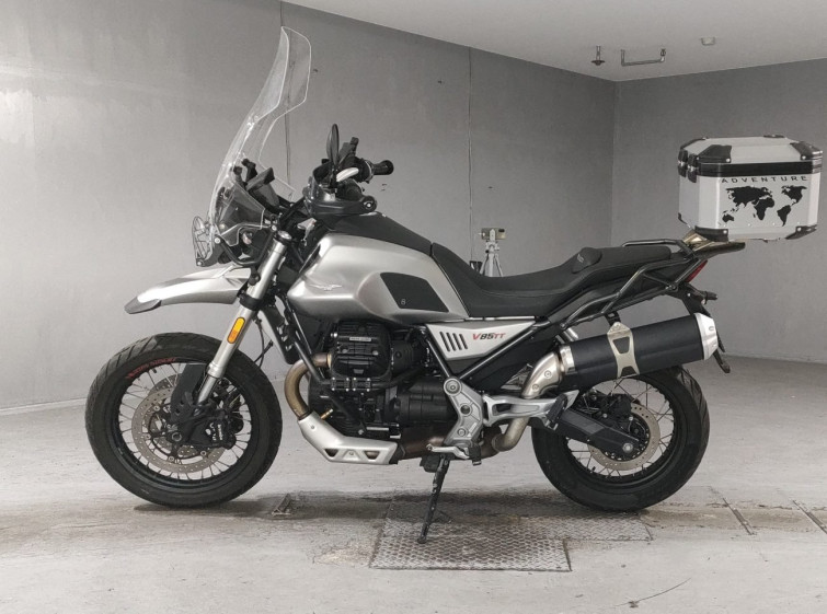 Мотоцикл Moto Guzzi V85TT с пробегом 7703 km