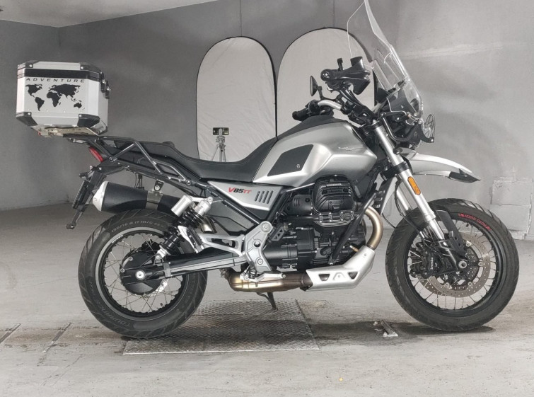 Мотоцикл Moto Guzzi V85TT с пробегом 7703 km