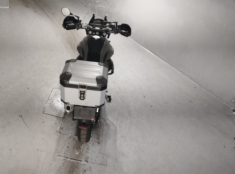 Мотоцикл Moto Guzzi V85TT с пробегом 7703 km