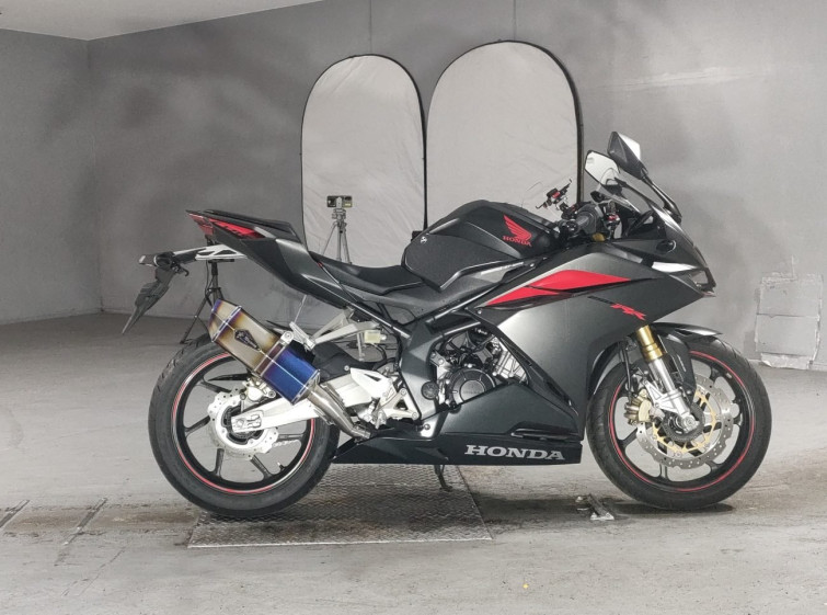 Мотоцикл Honda CBR250RR с пробегом 38797 km