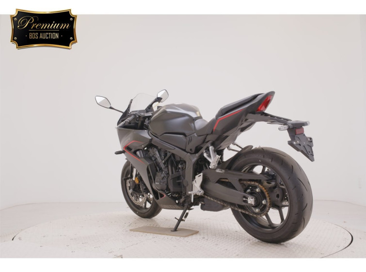 Мотоцикл Honda CBR650R с пробегом 6616 km