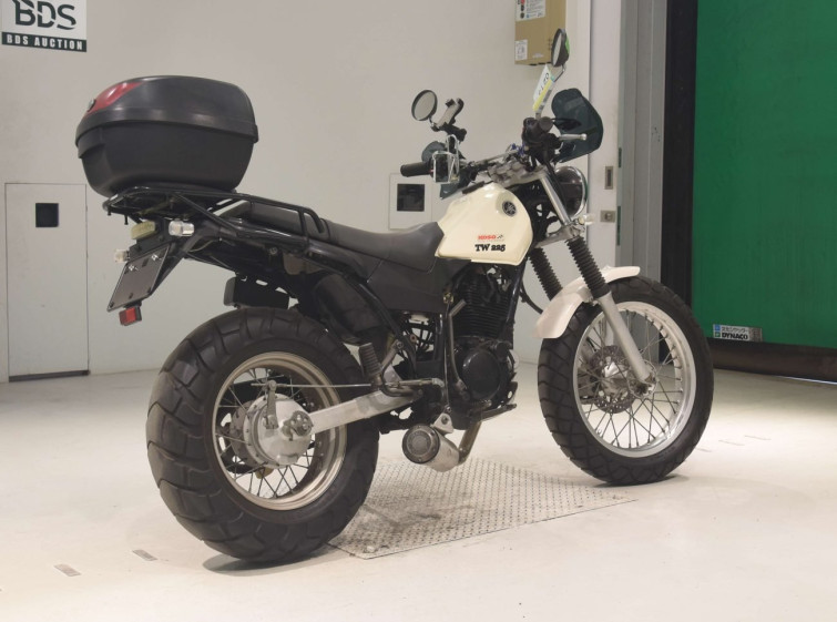 Мотоцикл Yamaha TW225