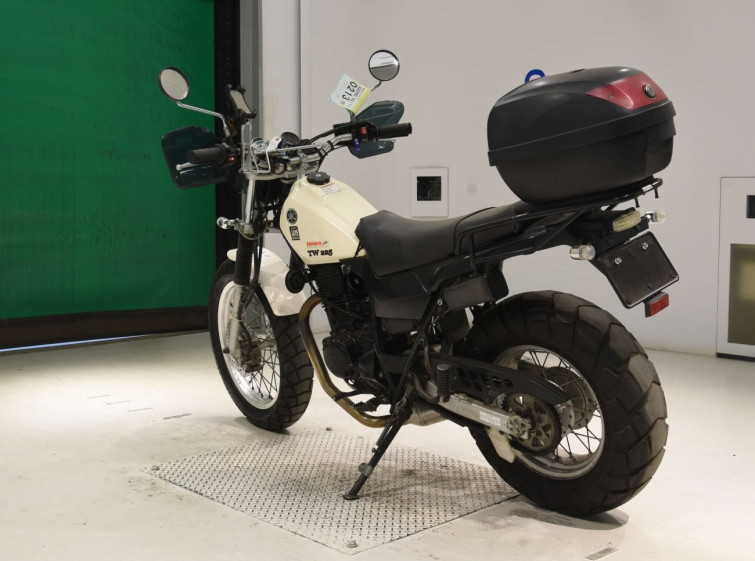 Мотоцикл Yamaha TW225
