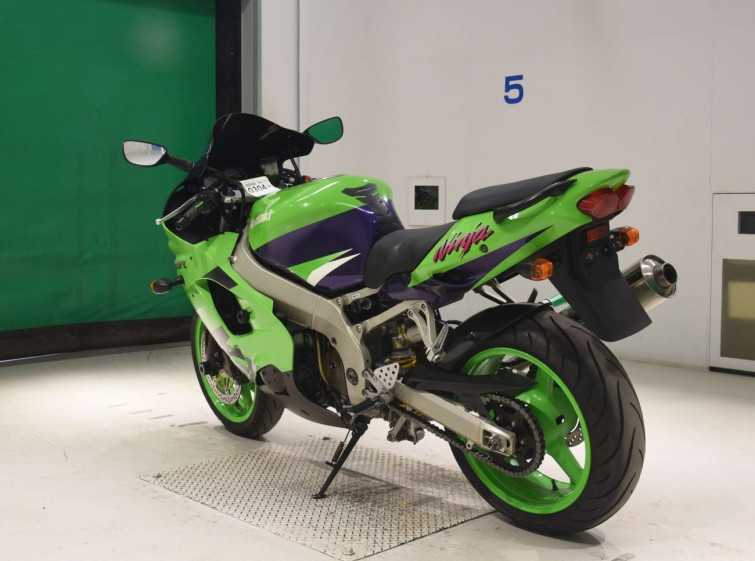 Мотоцикл Kawasaki NINJA ZX-9R с пробегом 48723 km