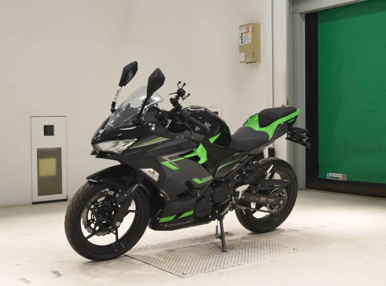 Мотоцикл Kawasaki NINJA400 с пробегом 17221 km