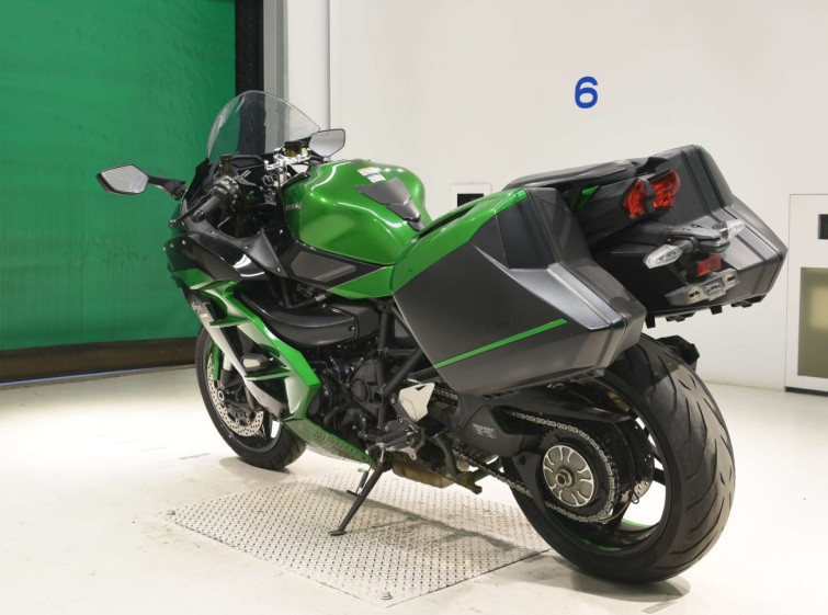 Мотоцикл Kawasaki NINJA H2 SX с пробегом 37937 km