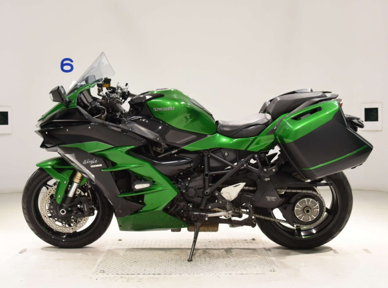 Мотоцикл Kawasaki NINJA H2 SX с пробегом 37937 km