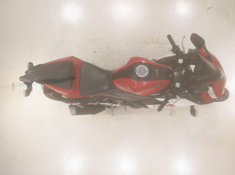 Мотоцикл Yamaha YZF-R25 с пробегом 52624 km